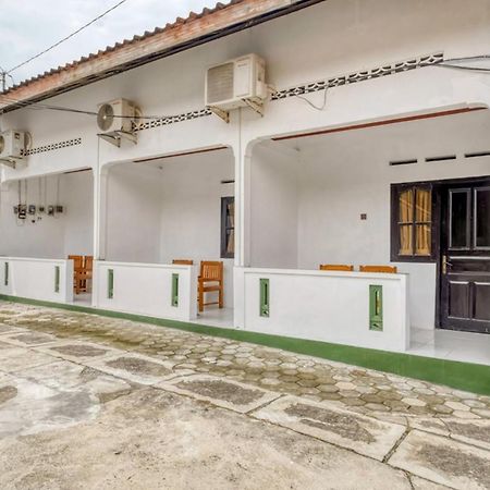 Reddoorz Near Wisata Pantai Parangtritis Kretek Exterior photo