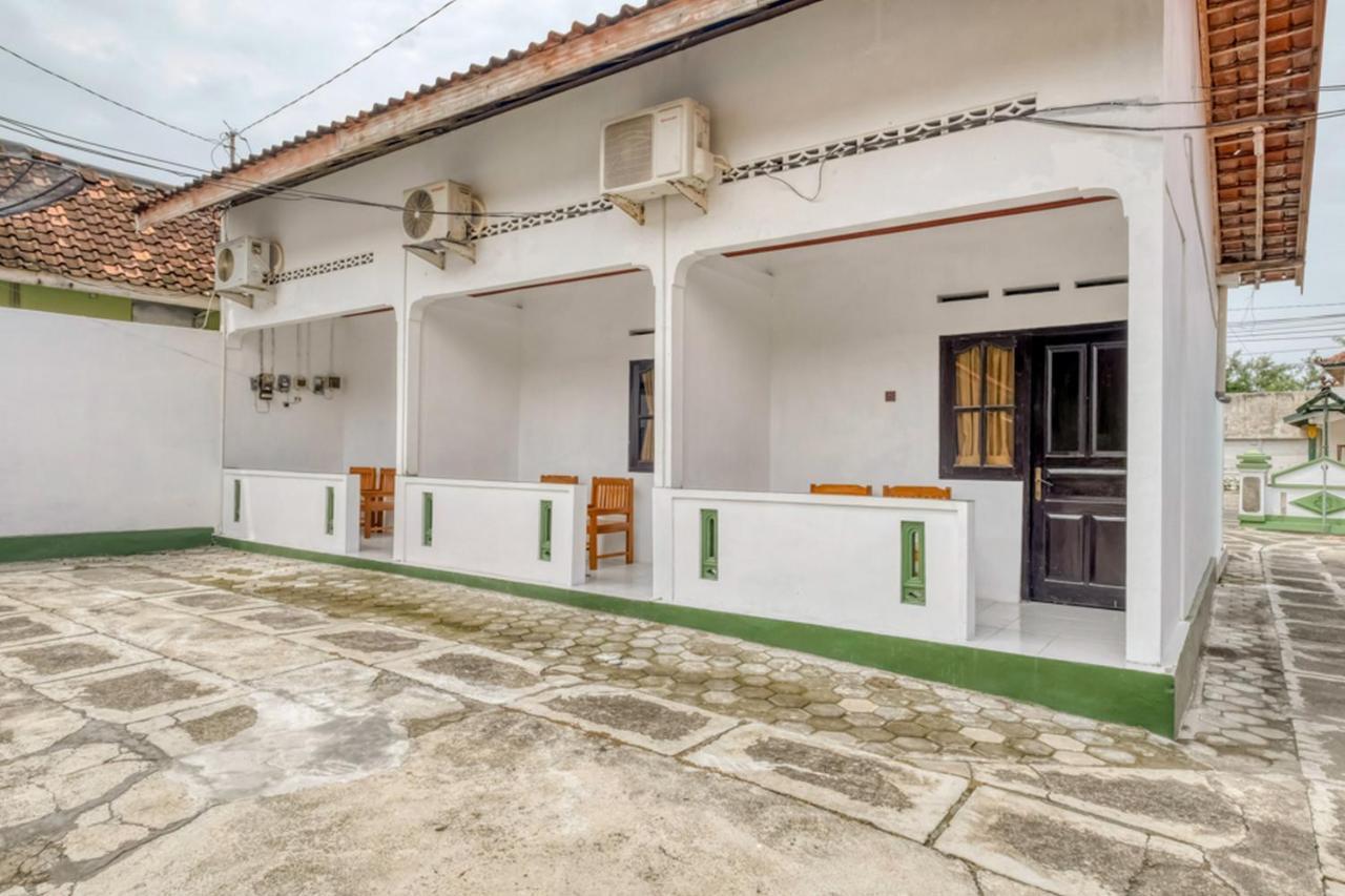Reddoorz Near Wisata Pantai Parangtritis Kretek Exterior photo